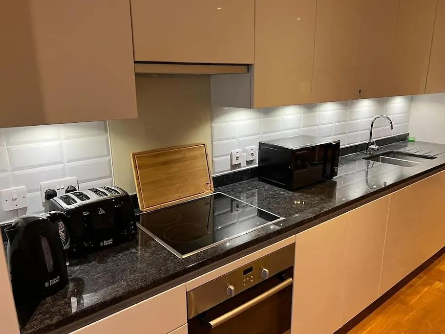 Апартаменты Modern 2 Bed - Olympic Park Stratford Лондон